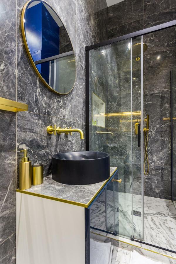 Moderne - 1br-4p - Champs-elysees Parijs